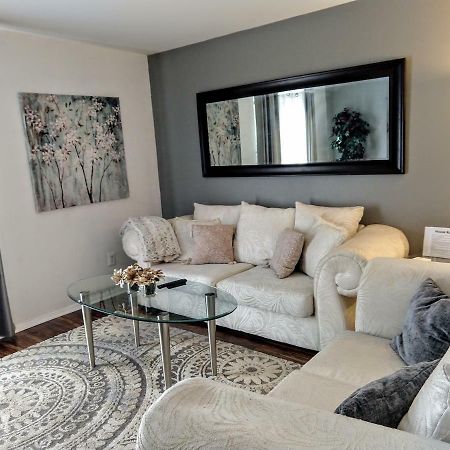 Delightful Townhome - Central Raleigh Location Bagian luar foto