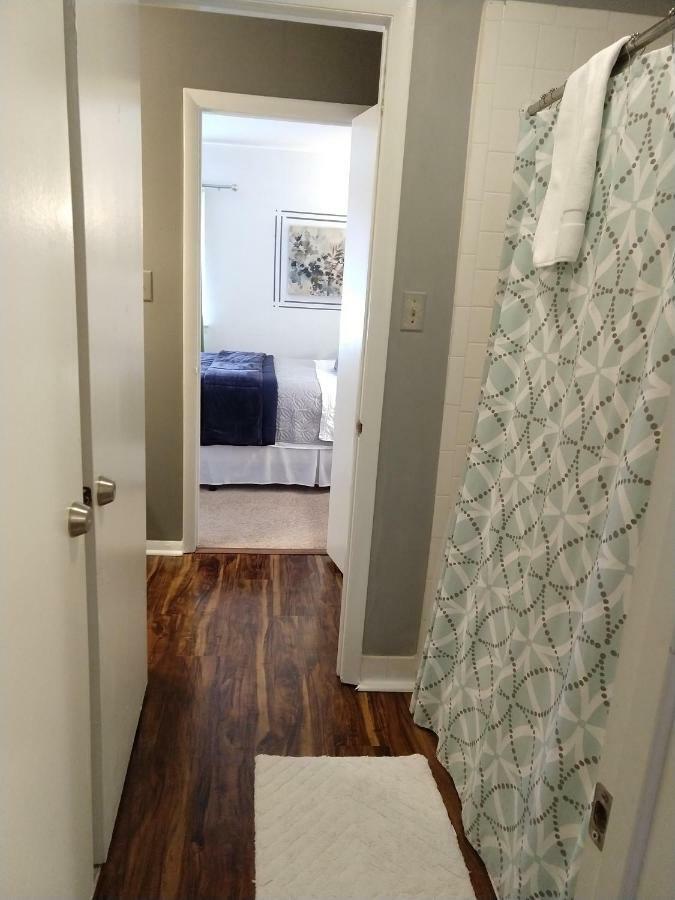 Delightful Townhome - Central Raleigh Location Bagian luar foto