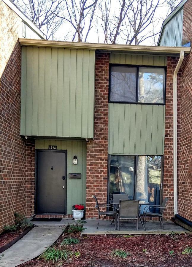 Delightful Townhome - Central Raleigh Location Bagian luar foto